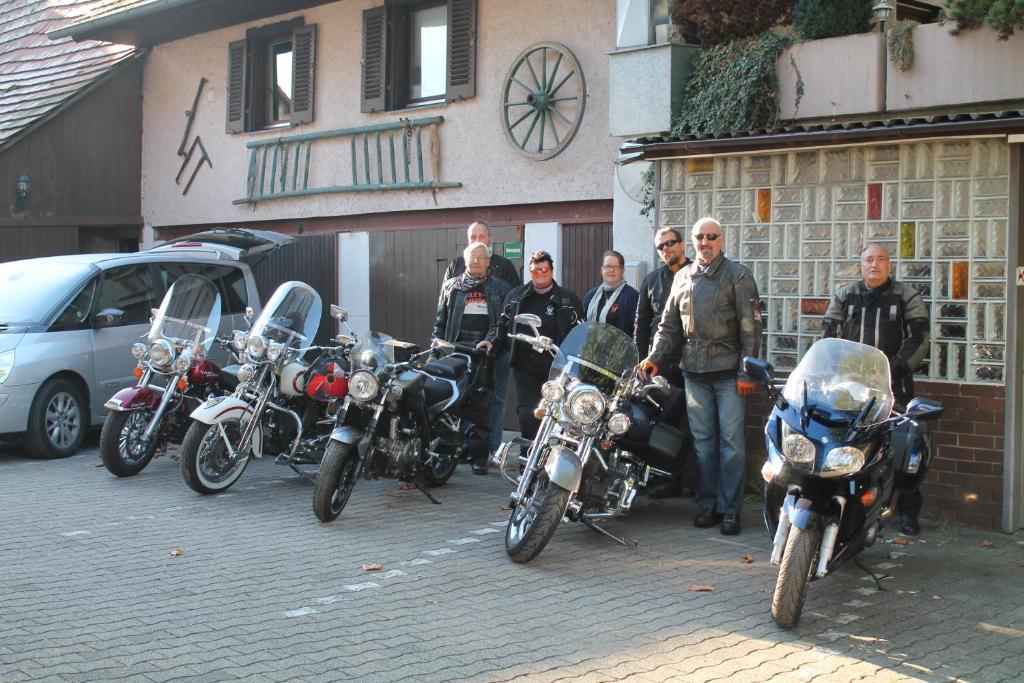 Hotel Gasthaus Zur Sonne Fryburg Bryzgowijski Zewnętrze zdjęcie